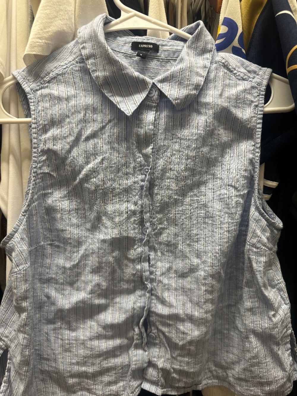 Express Cropped Linen Top